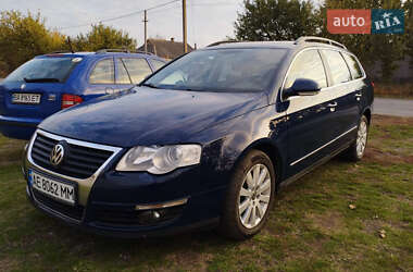 Универсал Volkswagen Passat 2005 в Новомосковске