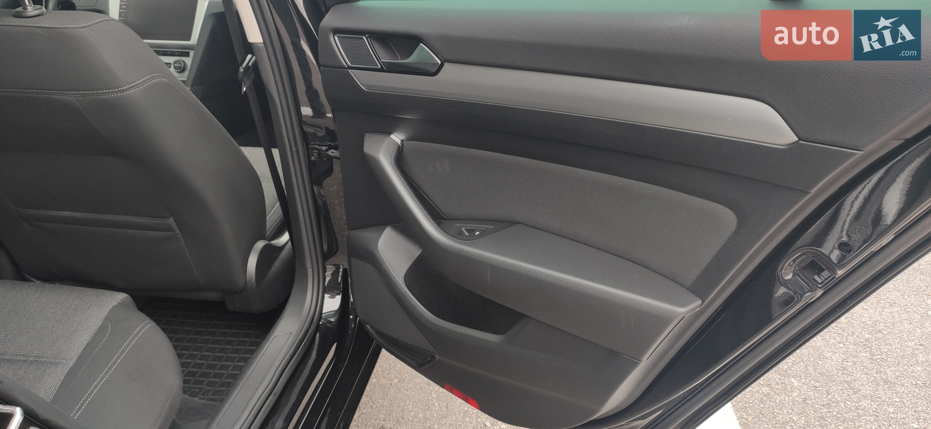 2019 Volkswagen Passat - мініатюра 21