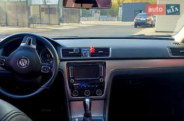 Седан Volkswagen Passat 2015 в 