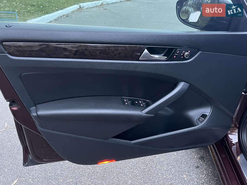 Седан Volkswagen Passat 2014 в Киеве фото 10 Седан Volkswagen Passat 2014 в Киеве