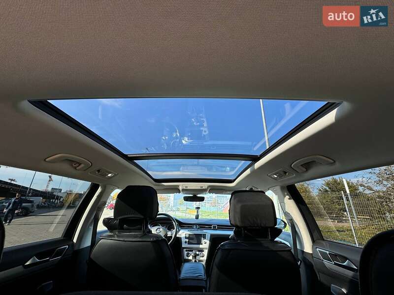 Универсал Volkswagen Passat 2016 в Мурафе