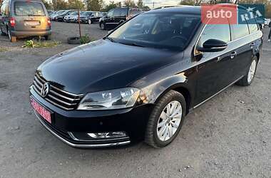 Универсал Volkswagen Passat 2012 в Луцке