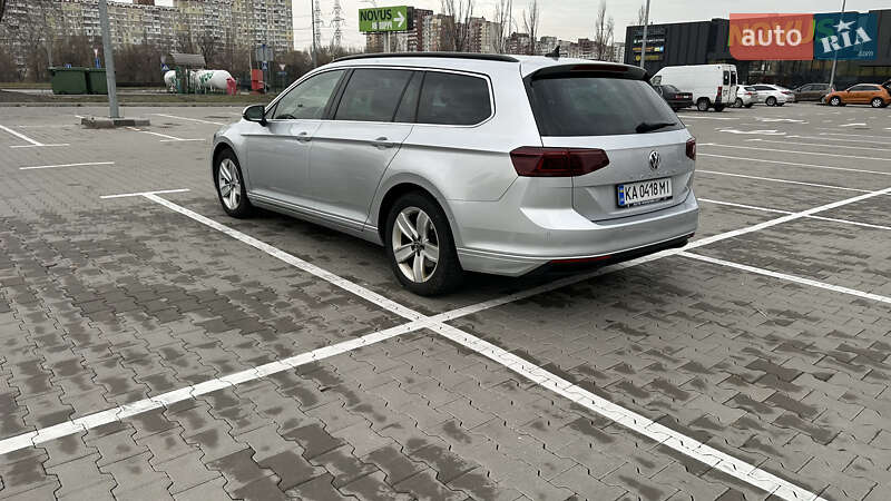 Седан Volkswagen Passat 2019 в Киеве