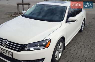 Седан Volkswagen Passat 2011 в Львові