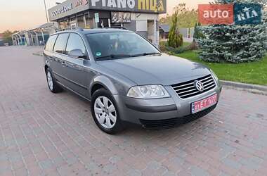 Універсал Volkswagen Passat 2005 в Сарнах