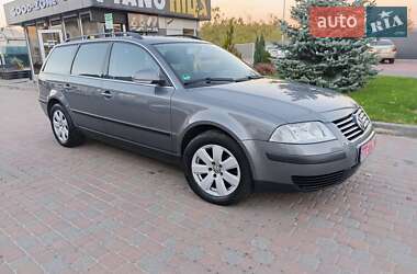 Універсал Volkswagen Passat 2005 в Сарнах