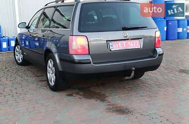 Універсал Volkswagen Passat 2005 в Сарнах