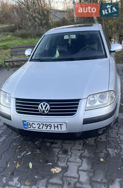 Седан Volkswagen Passat 2004 в Бориславі