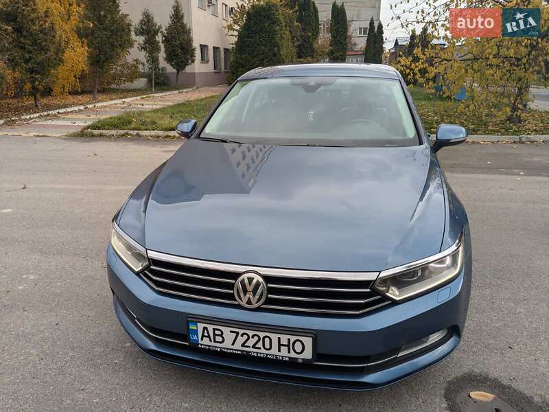 Седан Volkswagen Passat 2015 в Вінниці
