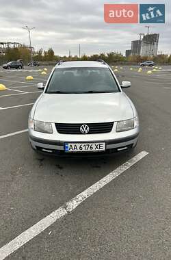 Універсал Volkswagen Passat 1997 в Києві