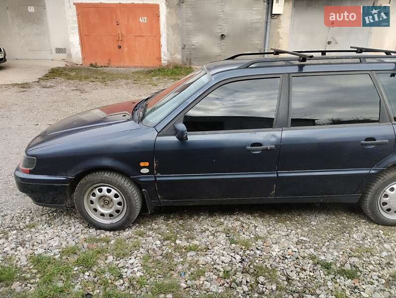 Универсал Volkswagen Passat 1995 в Ивано-Франковске