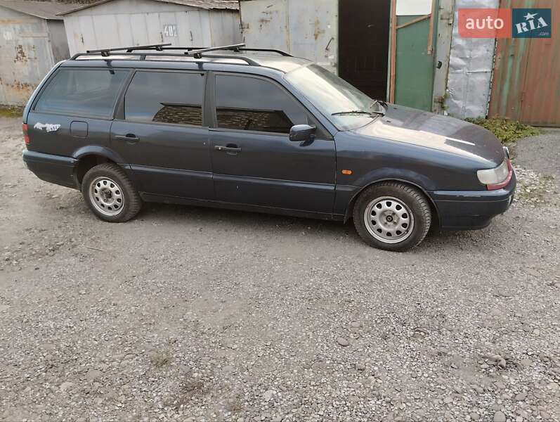 Универсал Volkswagen Passat 1995 в Ивано-Франковске