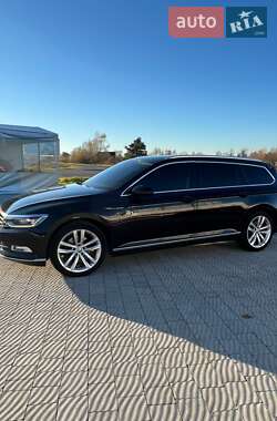 Універсал Volkswagen Passat 2014 в Самборі