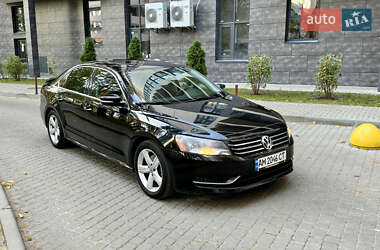 Седан Volkswagen Passat 2013 в Києві