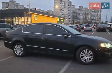 Седан Volkswagen Passat 2007 в Киеве