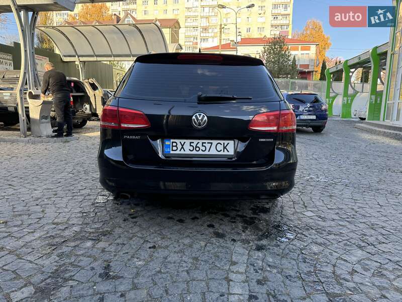 Універсал Volkswagen Passat 2012 в Хмельницькому