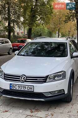 Універсал Volkswagen Passat 2014 в Львові