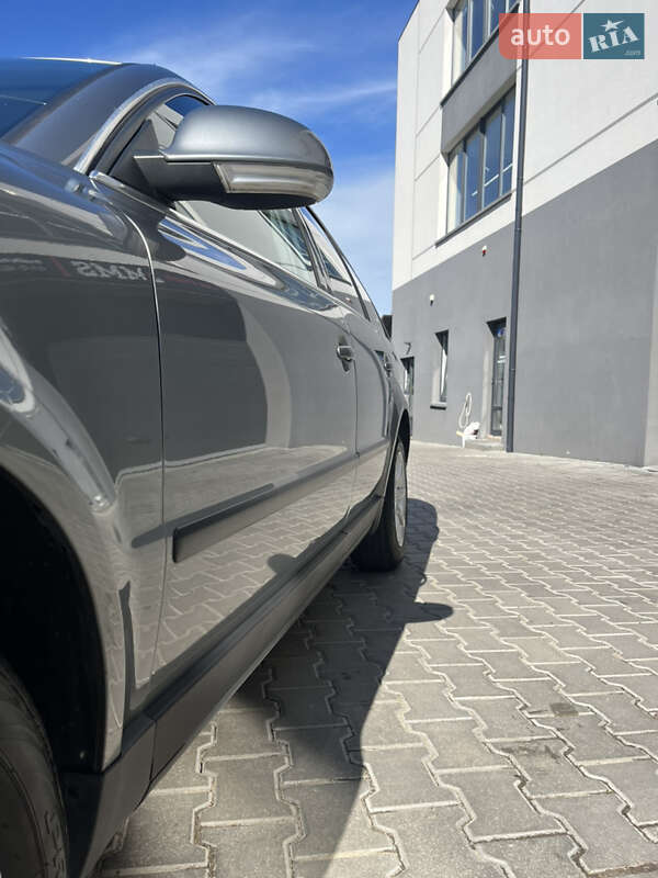 Универсал Volkswagen Passat 2004 в Черновцах