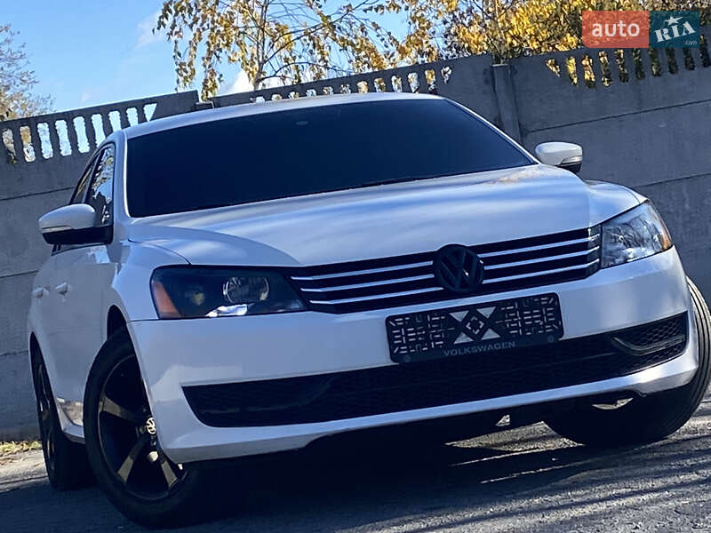 Седан Volkswagen Passat 2014 в Днепре