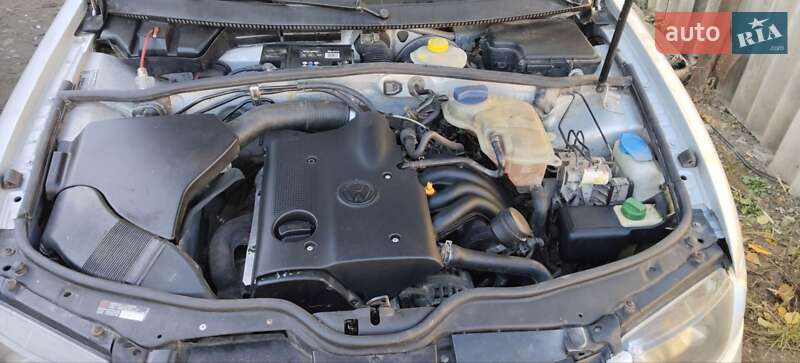 Седан Volkswagen Passat 2000 в Заболотові