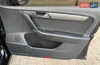 Седан Volkswagen Passat 2013 в 