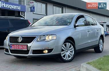 Седан Volkswagen Passat 2006 в Сарнах