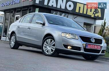 Седан Volkswagen Passat 2006 в Сарнах