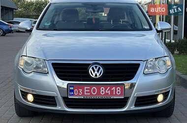 Седан Volkswagen Passat 2006 в Сарнах