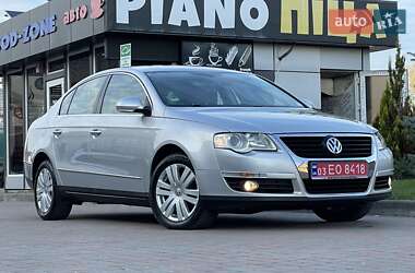 Седан Volkswagen Passat 2006 в Сарнах