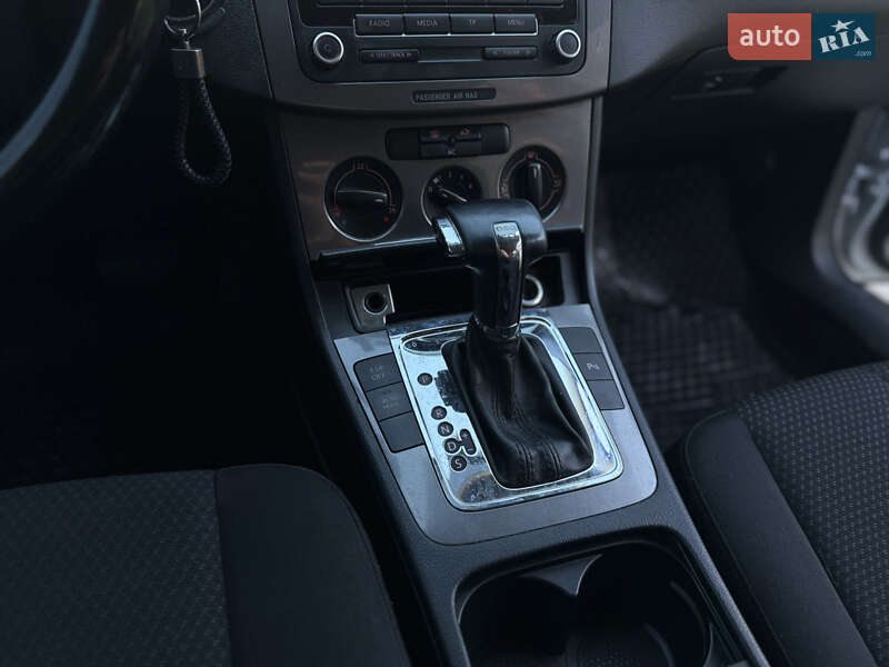 Универсал Volkswagen Passat 2008 в Ивано-Франковске