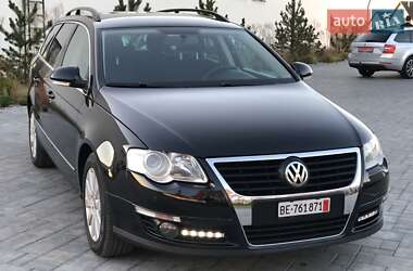 Універсал Volkswagen Passat 2011 в Луцьку