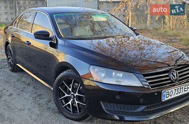 Седан Volkswagen Passat 2013 в Киеве