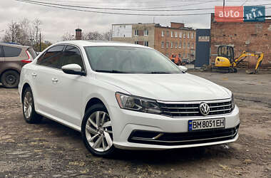 Седан Volkswagen Passat 2017 в Сумах