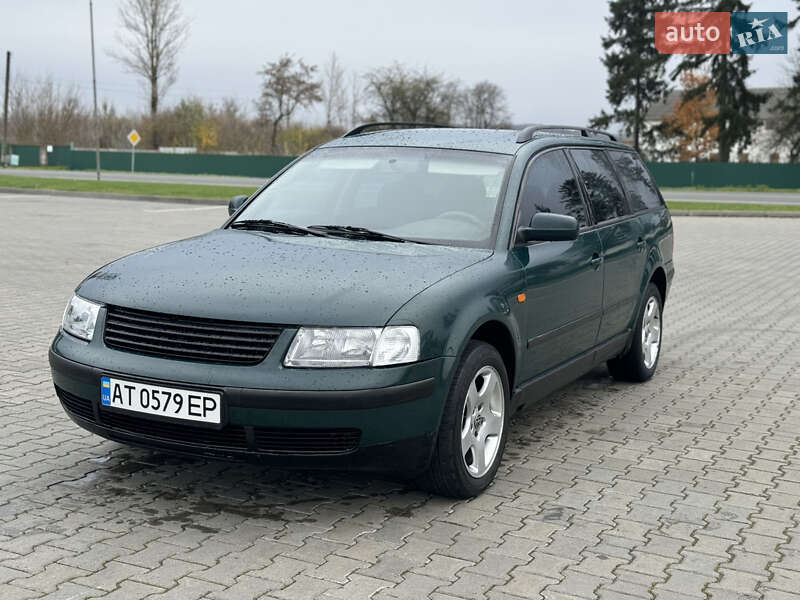 Універсал Volkswagen Passat 1998 в Коломиї