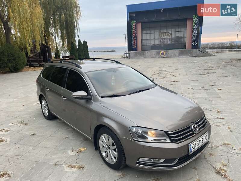 Универсал Volkswagen Passat 2011 в Николаеве