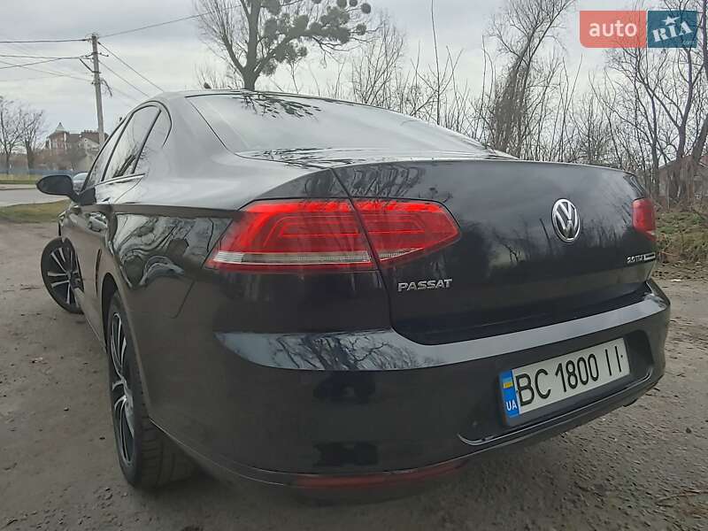 Седан Volkswagen Passat 2016 в Шептицькому