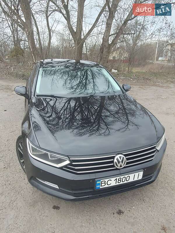 Седан Volkswagen Passat 2016 в Шептицькому