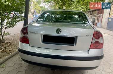 Седан Volkswagen Passat 2001 в Одесі