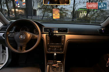 Седан Volkswagen Passat 2012 в 