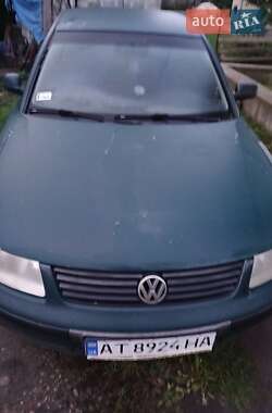 Седан Volkswagen Passat 1998 в Ходорове