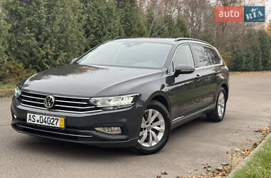 Универсал Volkswagen Passat 2020 в Ровно