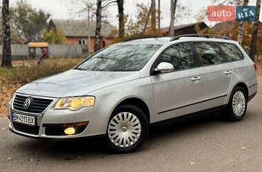 Універсал Volkswagen Passat 2010 в Охтирці