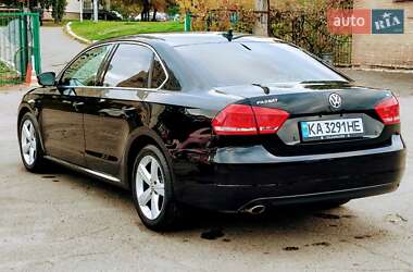 Седан Volkswagen Passat 2012 в Києві