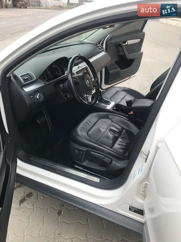 Универсал Volkswagen Passat 2012 в Ковеле