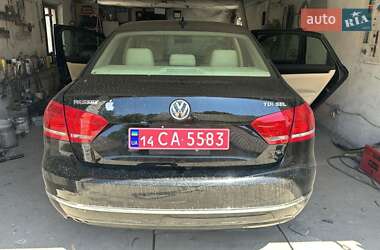 Седан Volkswagen Passat 2014 в Гайвороні