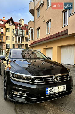 Седан Volkswagen Passat 2018 в Львові