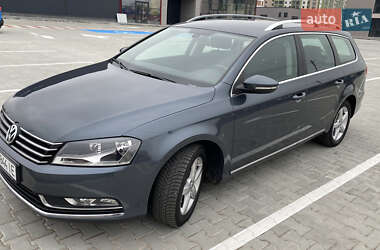 Універсал Volkswagen Passat 2011 в Калуші