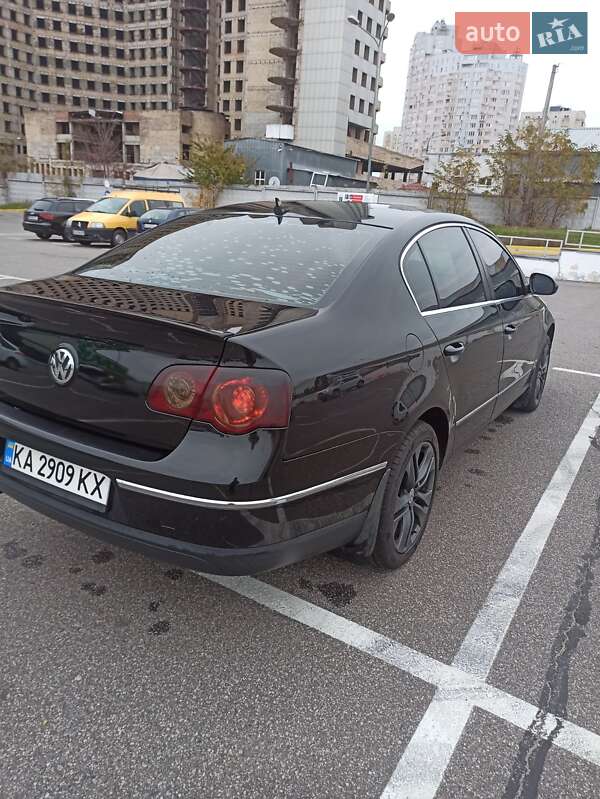 Седан Volkswagen Passat 2006 в Києві