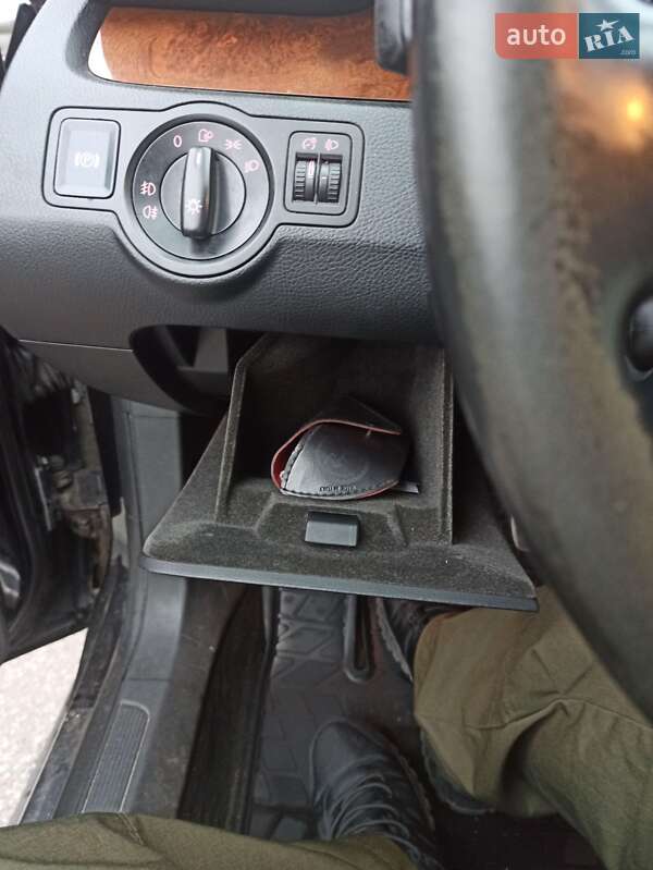 Седан Volkswagen Passat 2006 в Києві