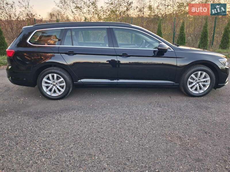Универсал Volkswagen Passat 2020 в Калуше